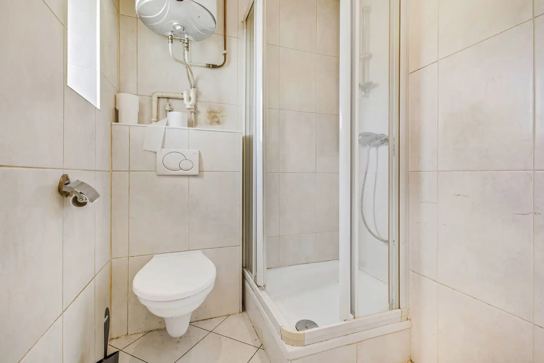 Rustig gelegen woning met grote tuin foto 13