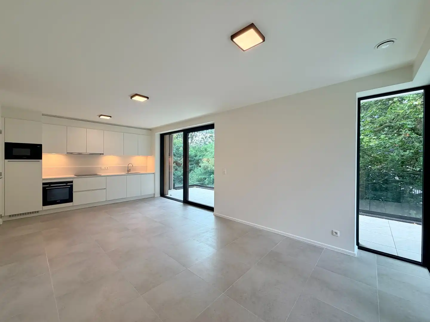 Modern appartement op toplocatie in Rumbeke! foto 3