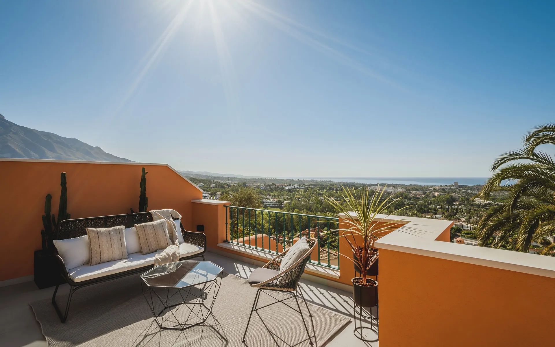 Spectaculaire duplex penthouse op prestigieuze locatie - ontdek dit volledig gerenoveerde duplex penthouse met een panoramisch uitzicht op de zee foto 7