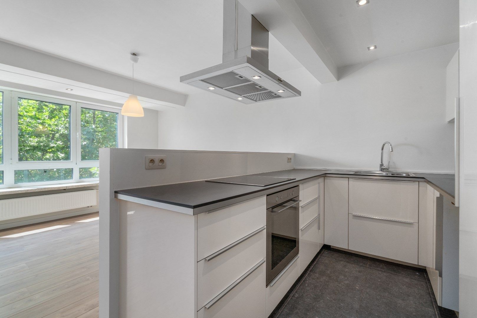 2-slpk app met terras op ideale locatie foto 4