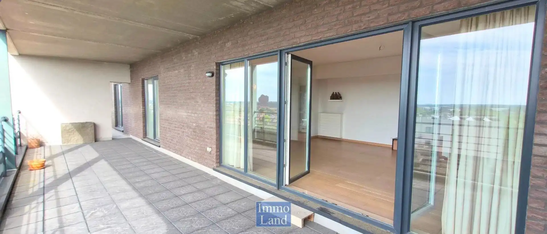Ruim en energiezuinig appartement van 140 m2 met een groot terras van 40m². foto 21