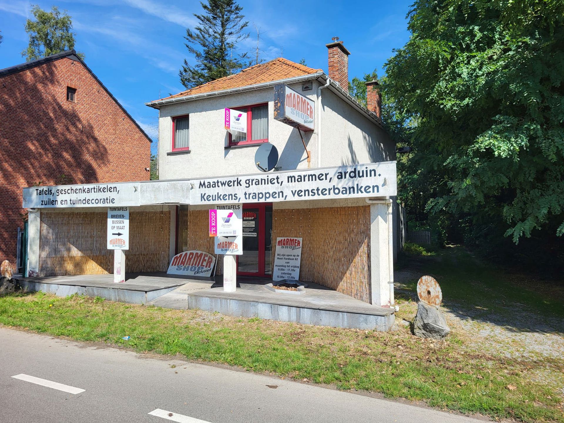 Hoofdfoto van de publicatie: Te koop in Genk: (handels)huis - Hasseltweg 344