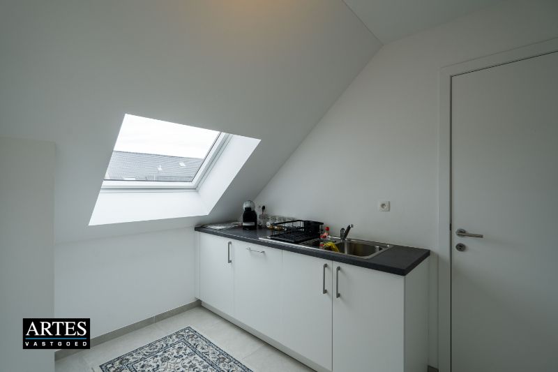 Recent appartement met 3 slaapkamers en ruim terras foto 11