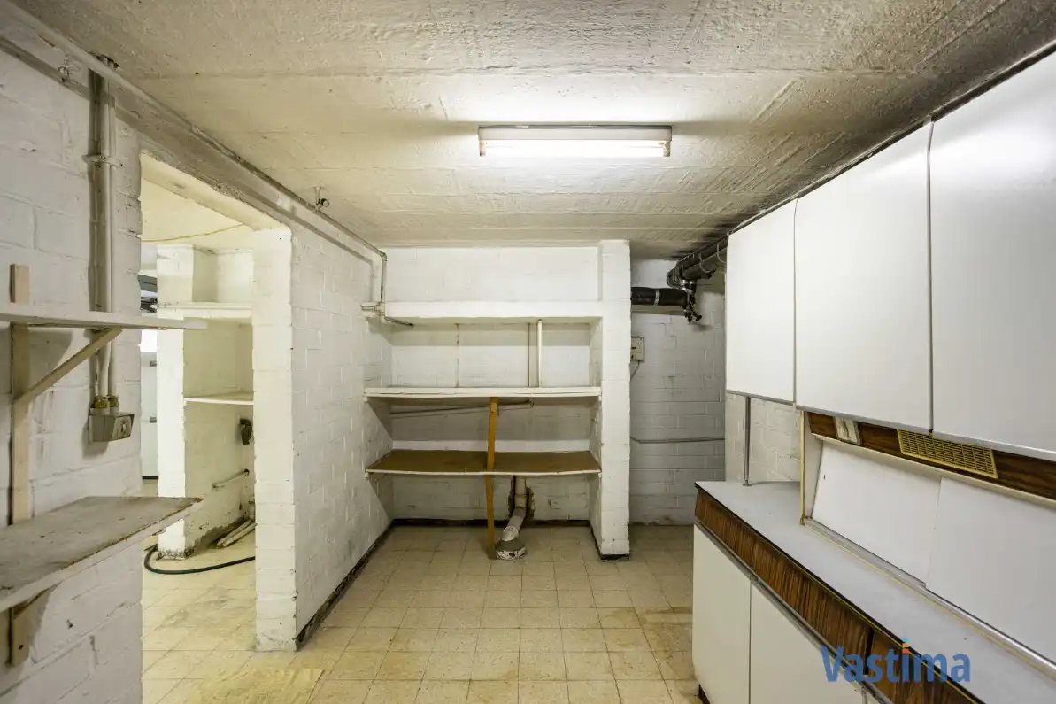 Op te frissen gezinswoning met 4 slaapkamers en zuidwestgerichte tuin foto 23