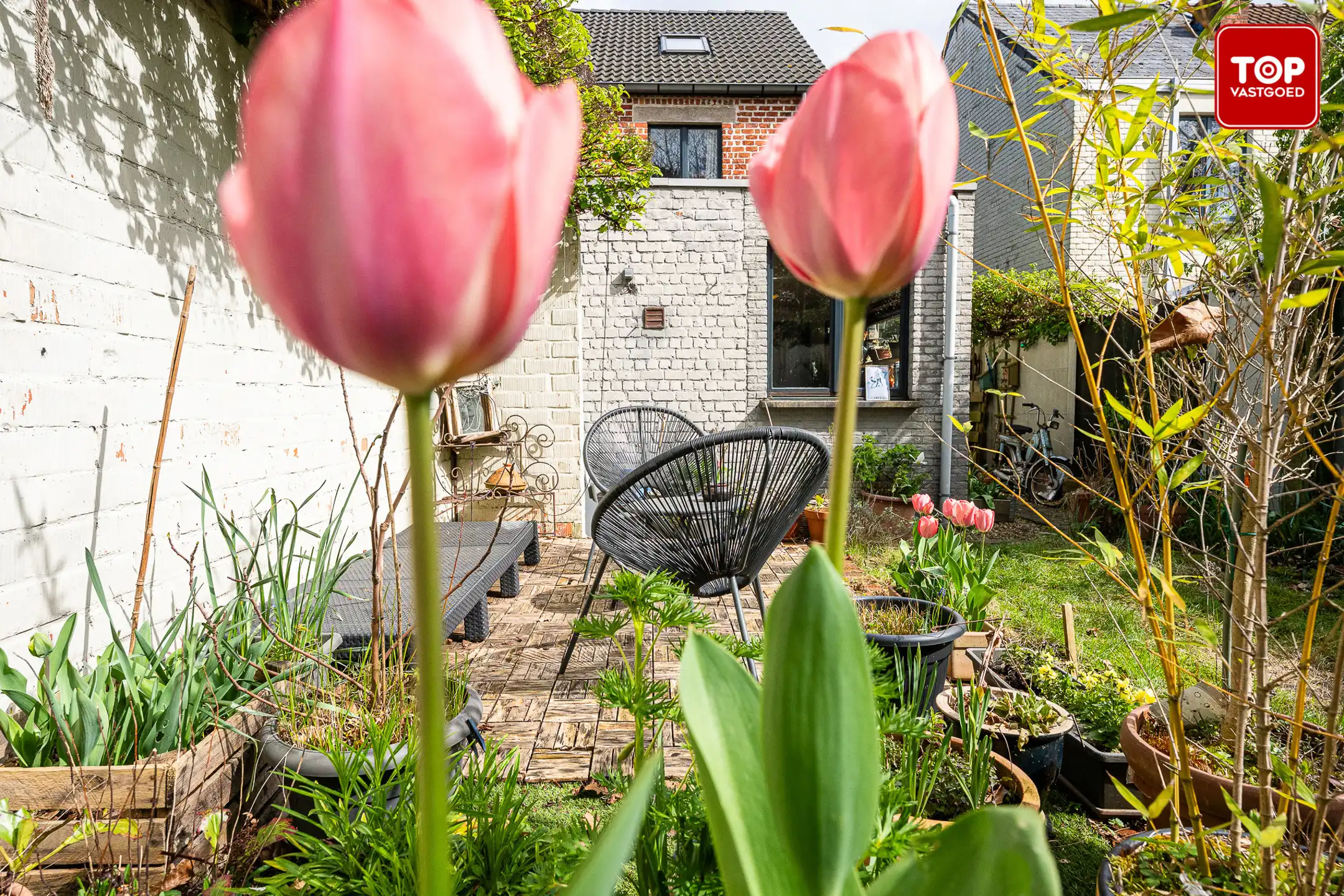 Op te frissen halfopen bebouwing met leuke tuin. foto 29