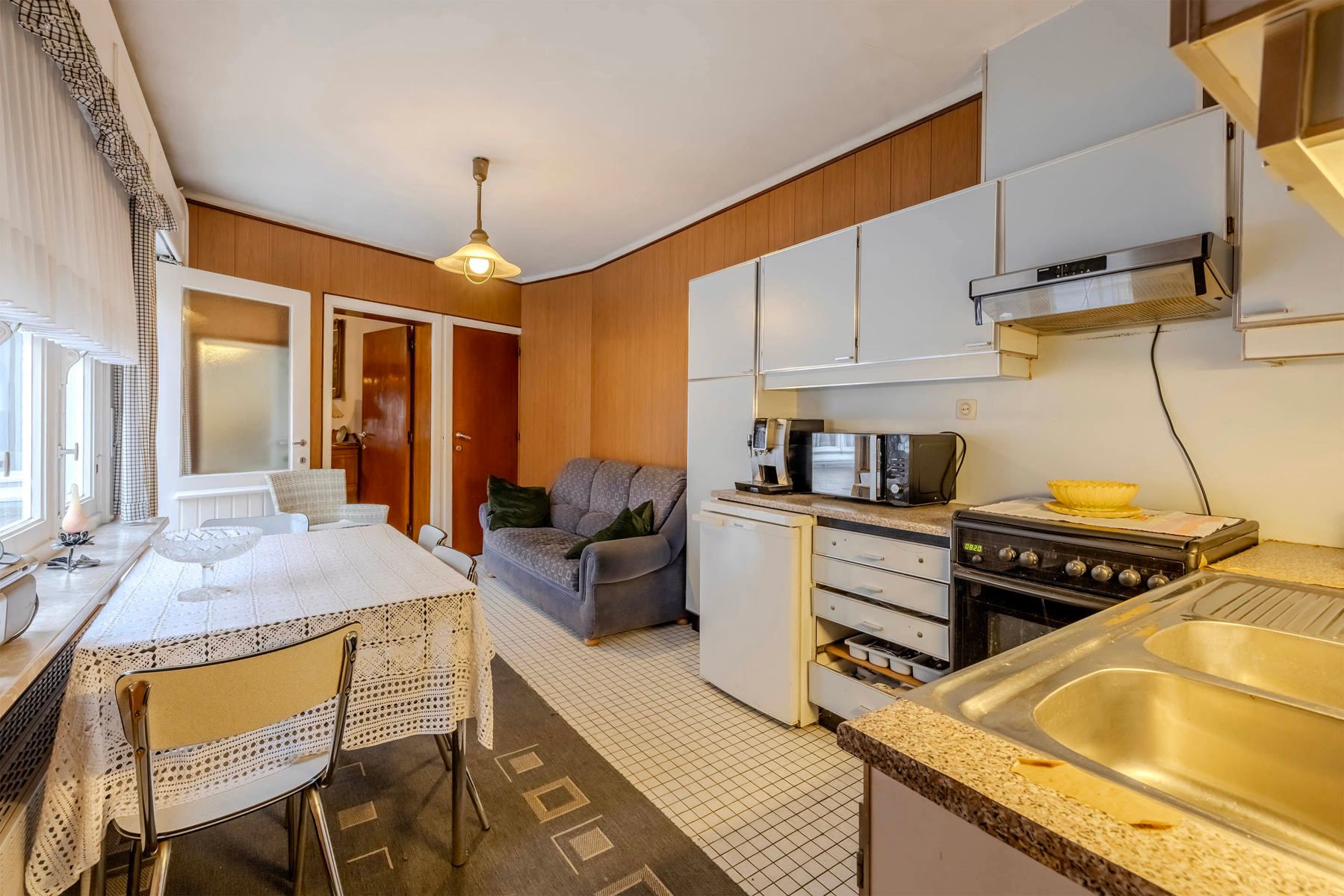 Te renoveren woning met o.a. 2 slaapkamers foto 10