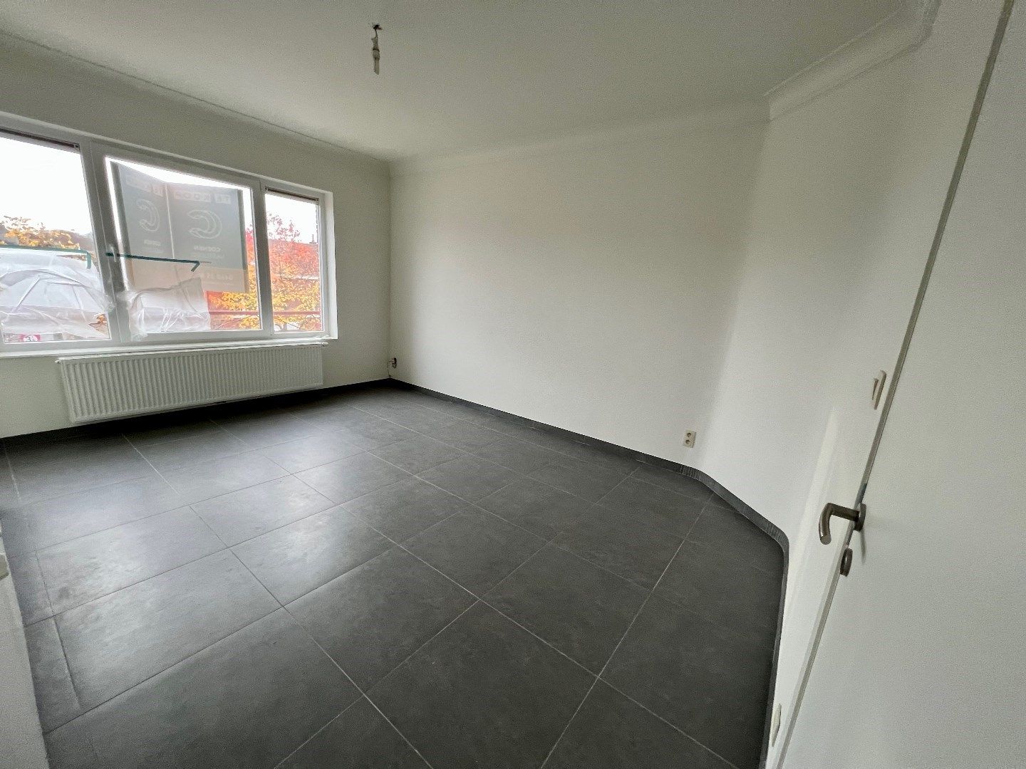 Volledig gerenoveerd 1slpk appartement op zeer aangename ligging! foto 3