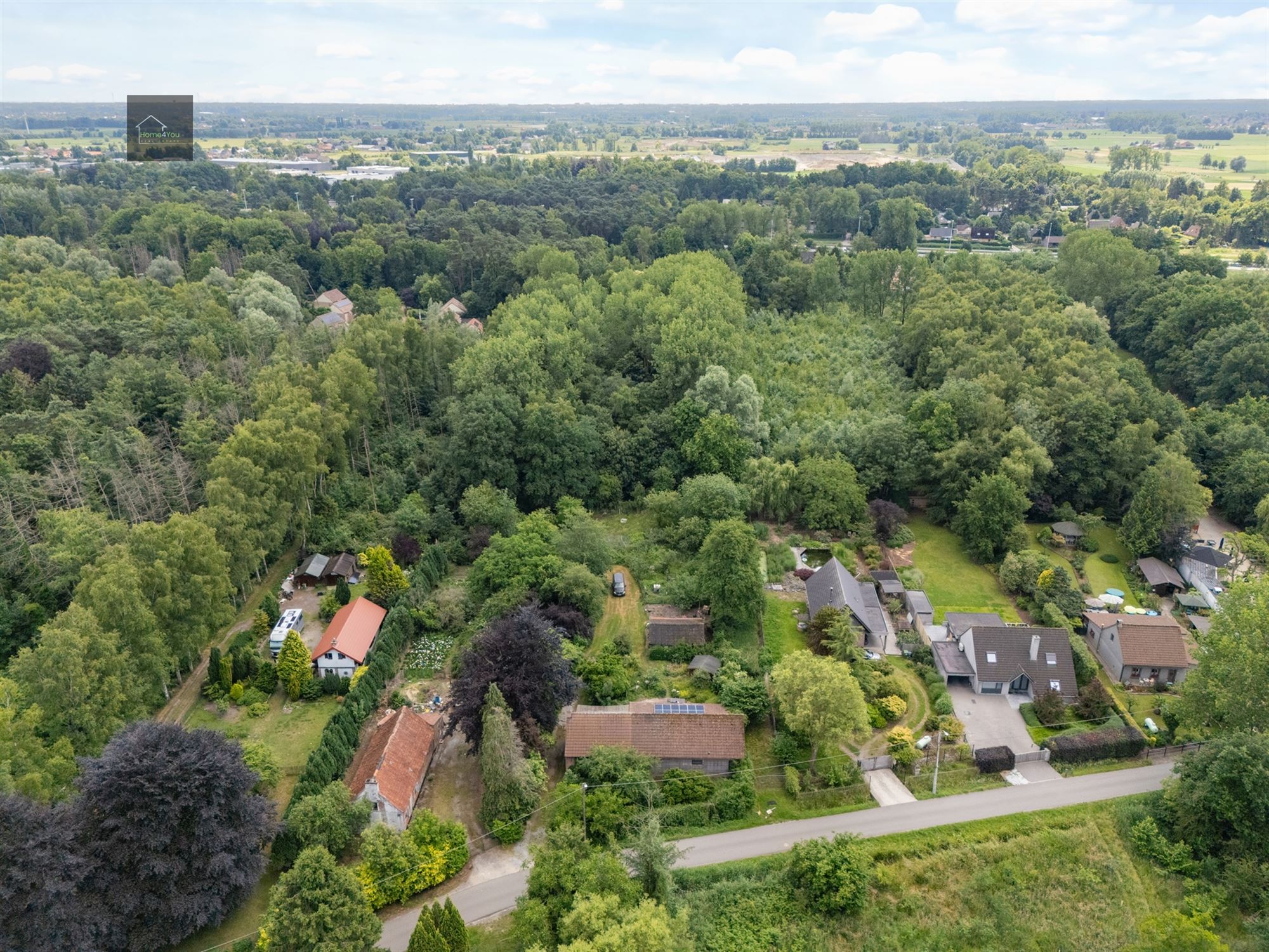 Wonen in het hart van de natuur – Alleenstaande villa op 8000 m² bosrijk domein in Stekene foto 31