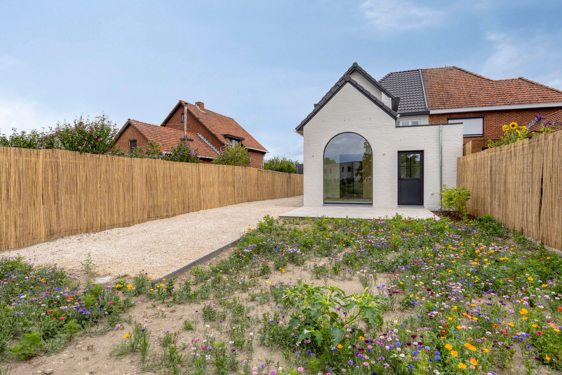 Volledig gerenoveerde gezinswoning te Bree. foto 31