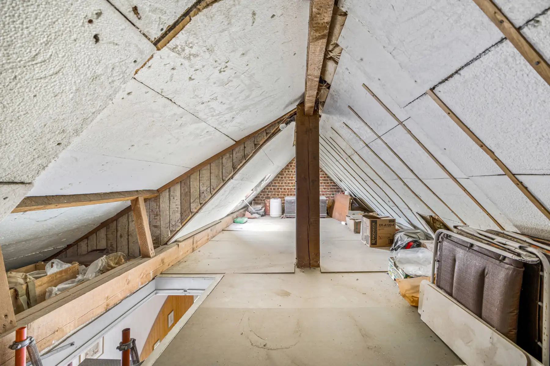 Gunstig gelegen alleenstaande woning met prachtige tuin foto 19