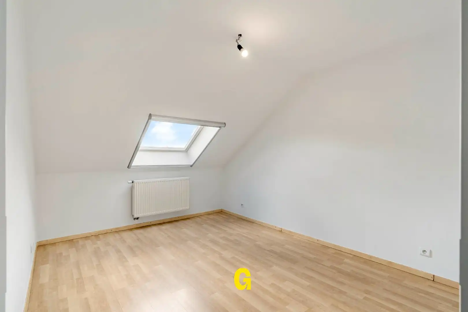 *** VERKOCHT *** Aangenaam duplexappartement met drie slaapkamers, autostandplaats en kelderberging foto 17