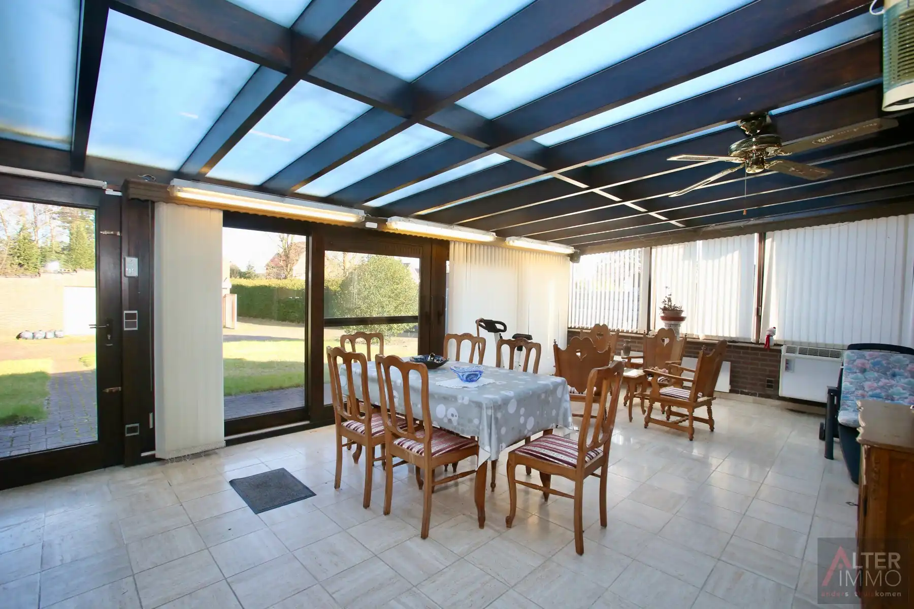 Opportuniteit! Gelijkvloerse woning met 3 slaapkamers op een groot en breed perceel (30 m) van 25a 65ca - EPC makkelijk te verbeteren! foto 10