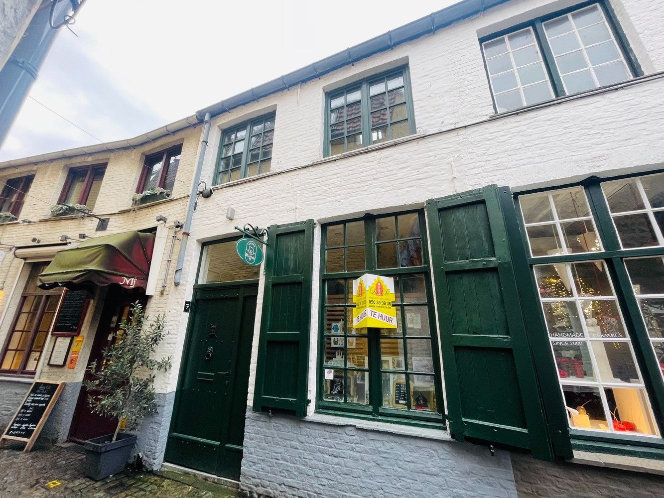 Historisch Hartje Brugge , vlakbij Het Walplein, Het Begijnhof, de Katelijnestraat , CHARMANT PITTORESK HANDELSPAND van  44 m² op gelijkvloers met stadspatio, 1é Verd 30 m² + mezzanine van 10m² foto 21