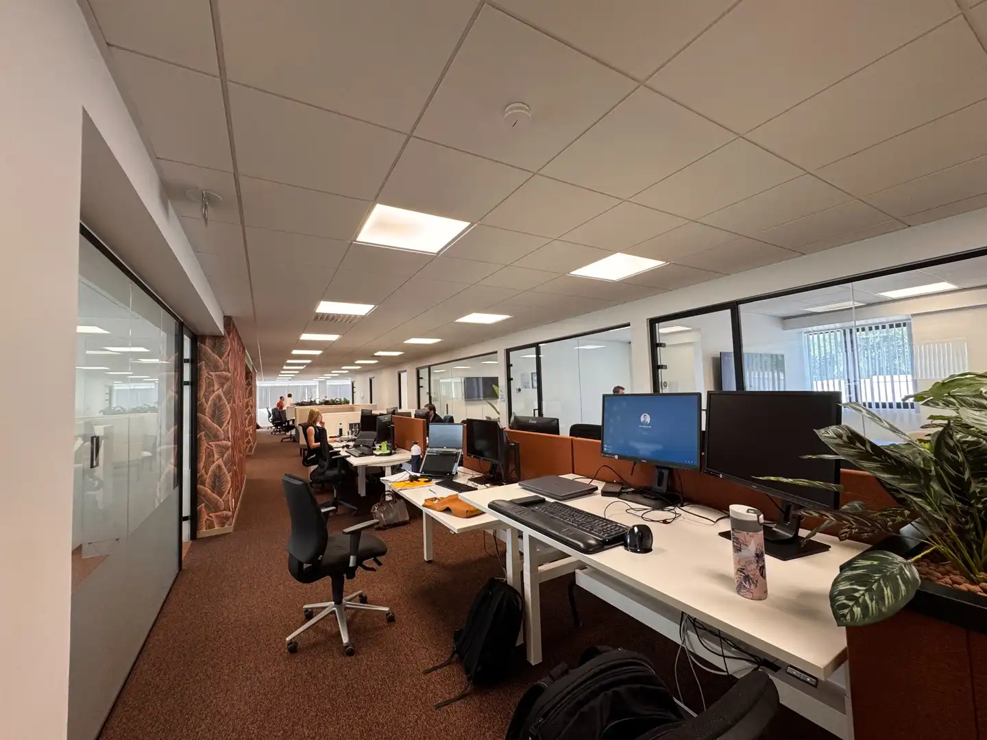 Kantoorverdieping van 450 m² te Oostkamp foto 2