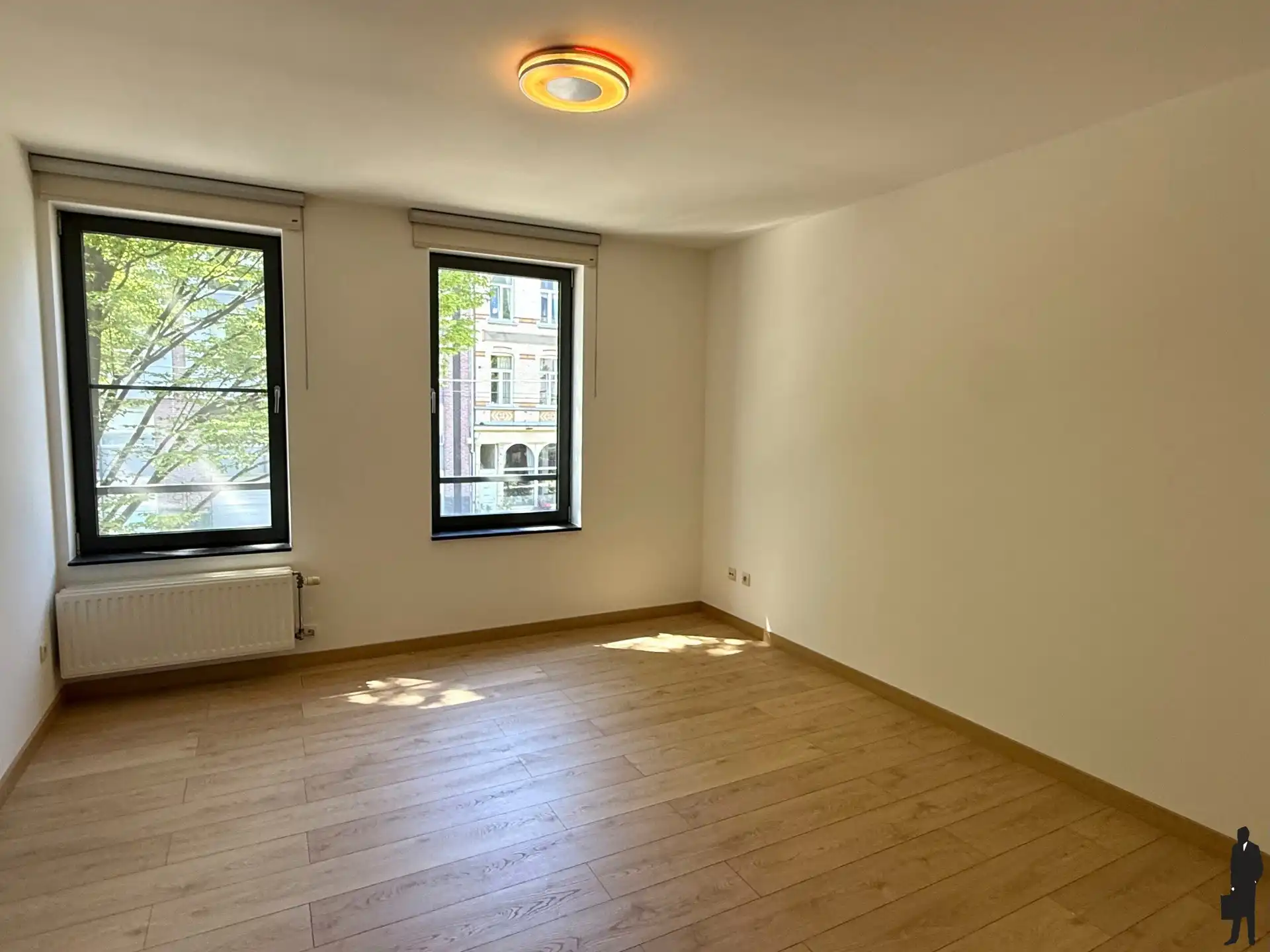 Instapklaar en lichtrijk 3-slaapkamer appartement met terras&nbsp; foto 4