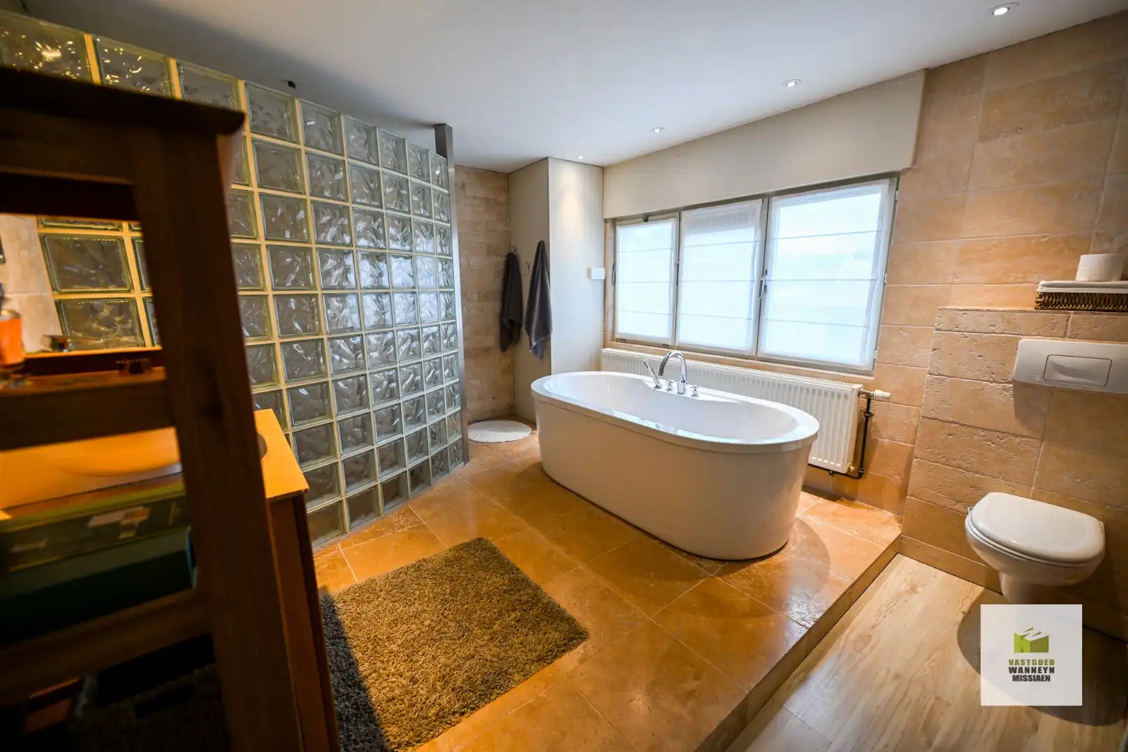 Rustig gelegen halfopen bebouwing, 594 m² opp met 3 slaapkamers foto 19