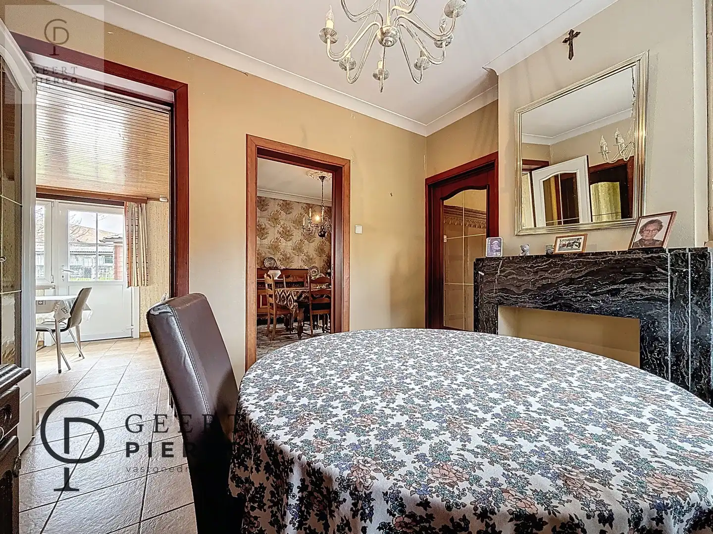 Charmante villa te Neerhespen foto 11