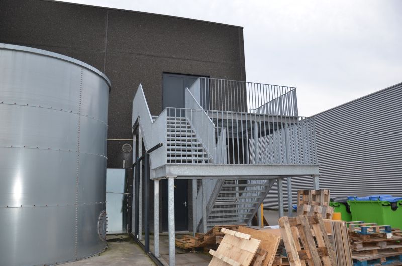 Te huur :  Roeselare Bruggesteenweg baanwinkel gelijkvloers met verdiep +/-1429 m² foto 12