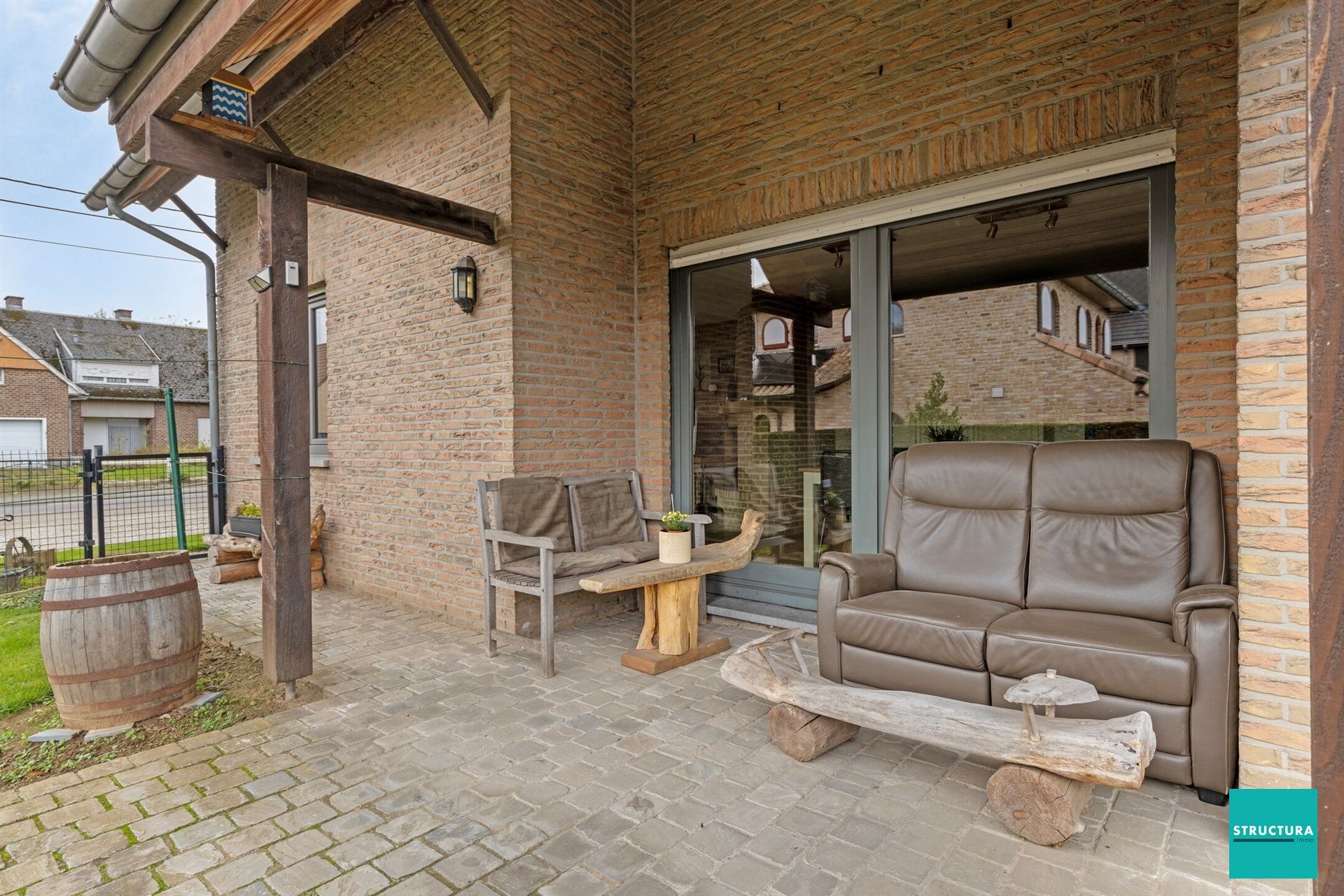 Villa in landelijke stijl met prachtig uitzicht foto 23