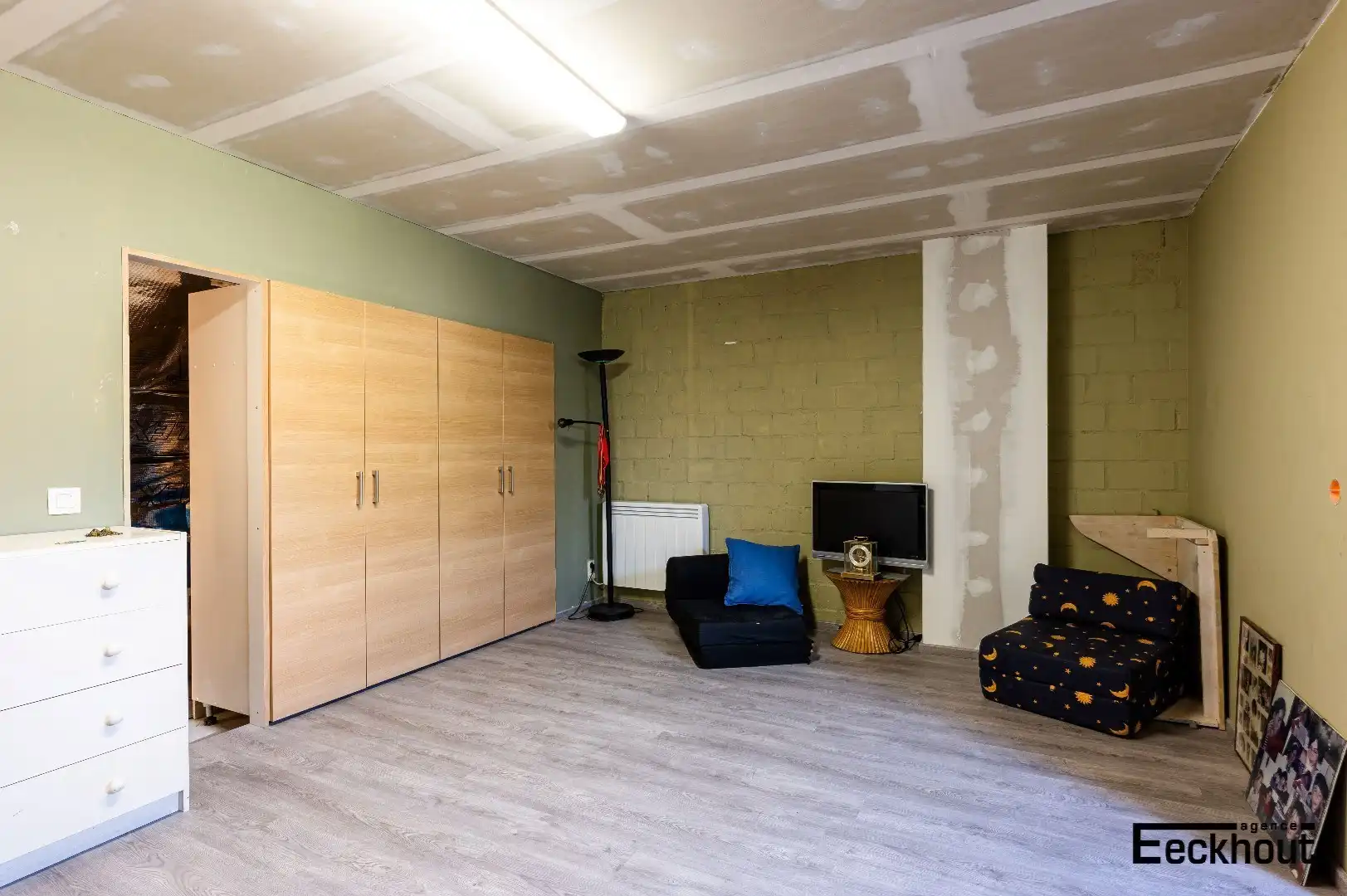 Instapklare woning met garage en tuin op enkele passen van het strand! foto 15