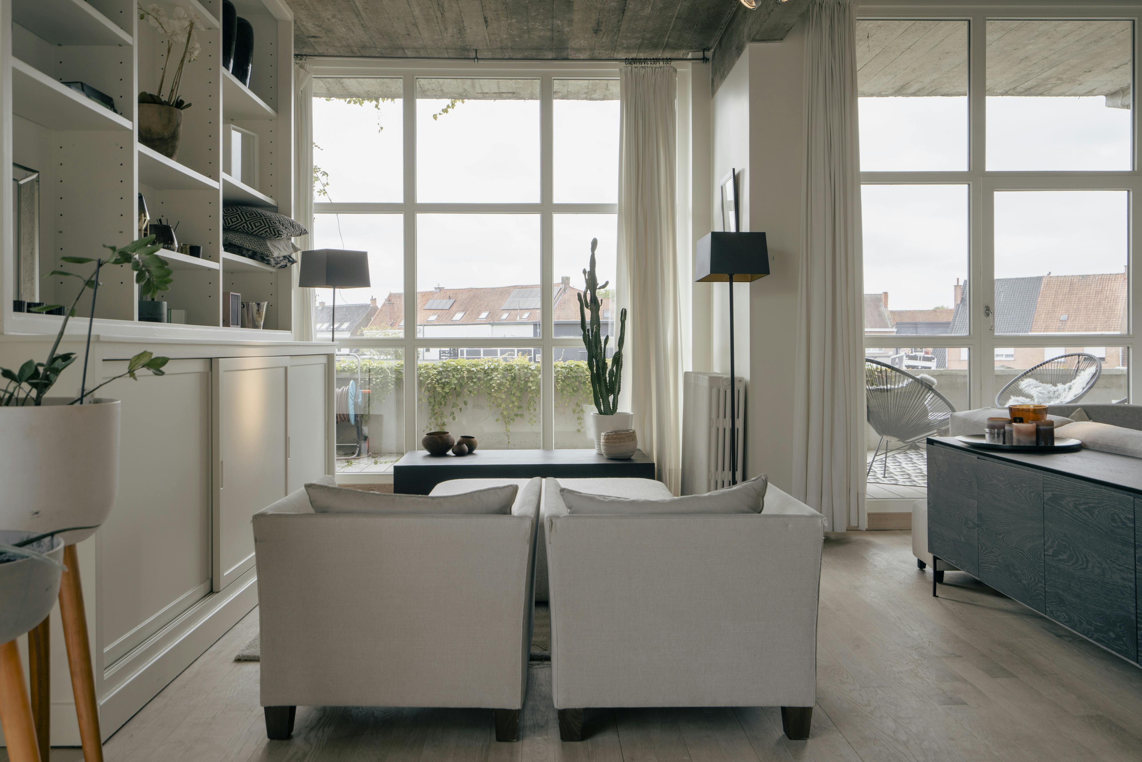 Exclusieve loftwoning met zwembad en loods te koop in Lauwe foto 10