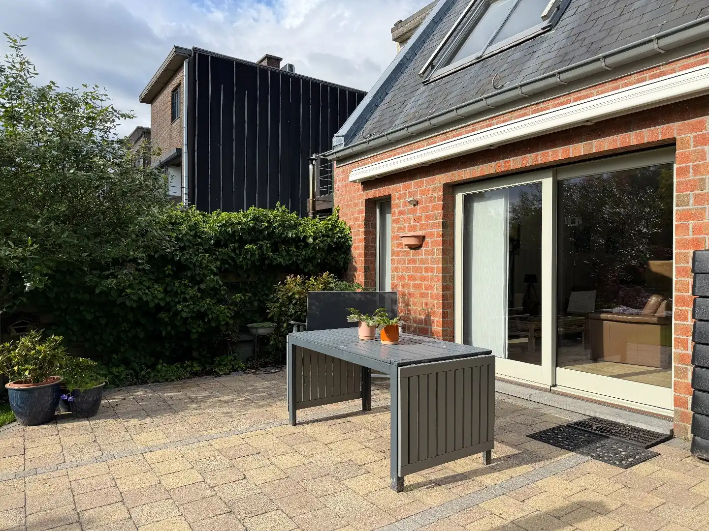 Riante gezinswoning met tuin en garage foto 17