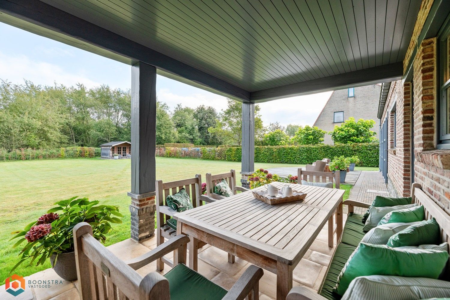 Woning met 4 slpkrs en royale tuin op een perceel van 1638 m² foto 11