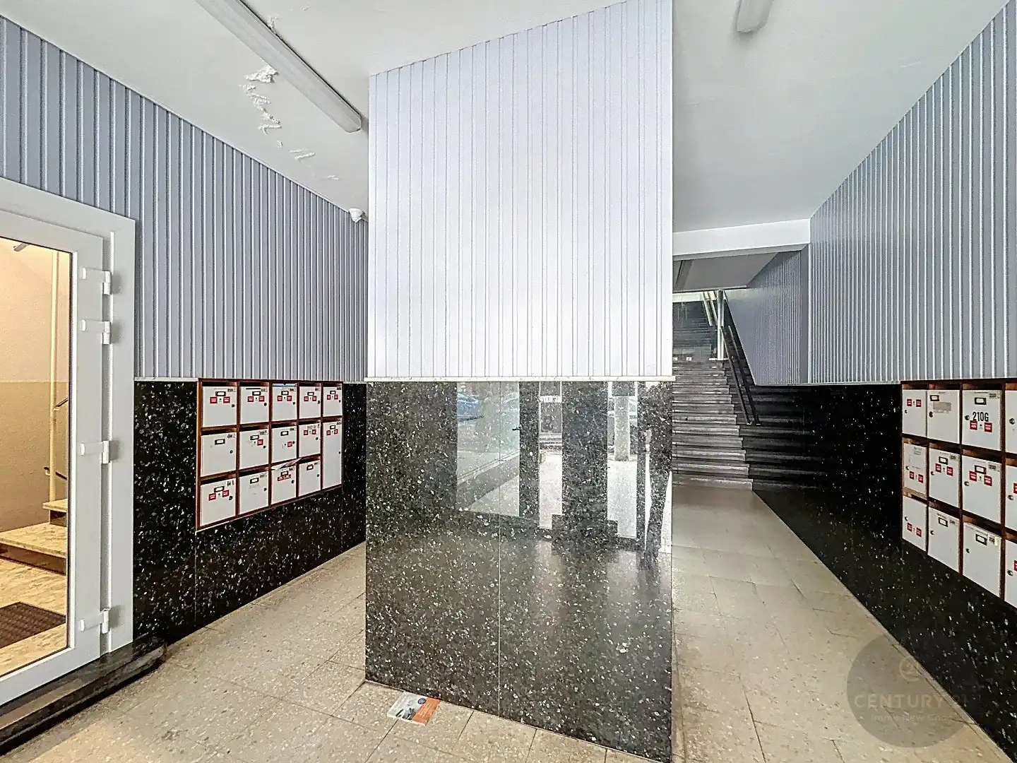 App 4e verdiep vlak aan ZEE foto 13