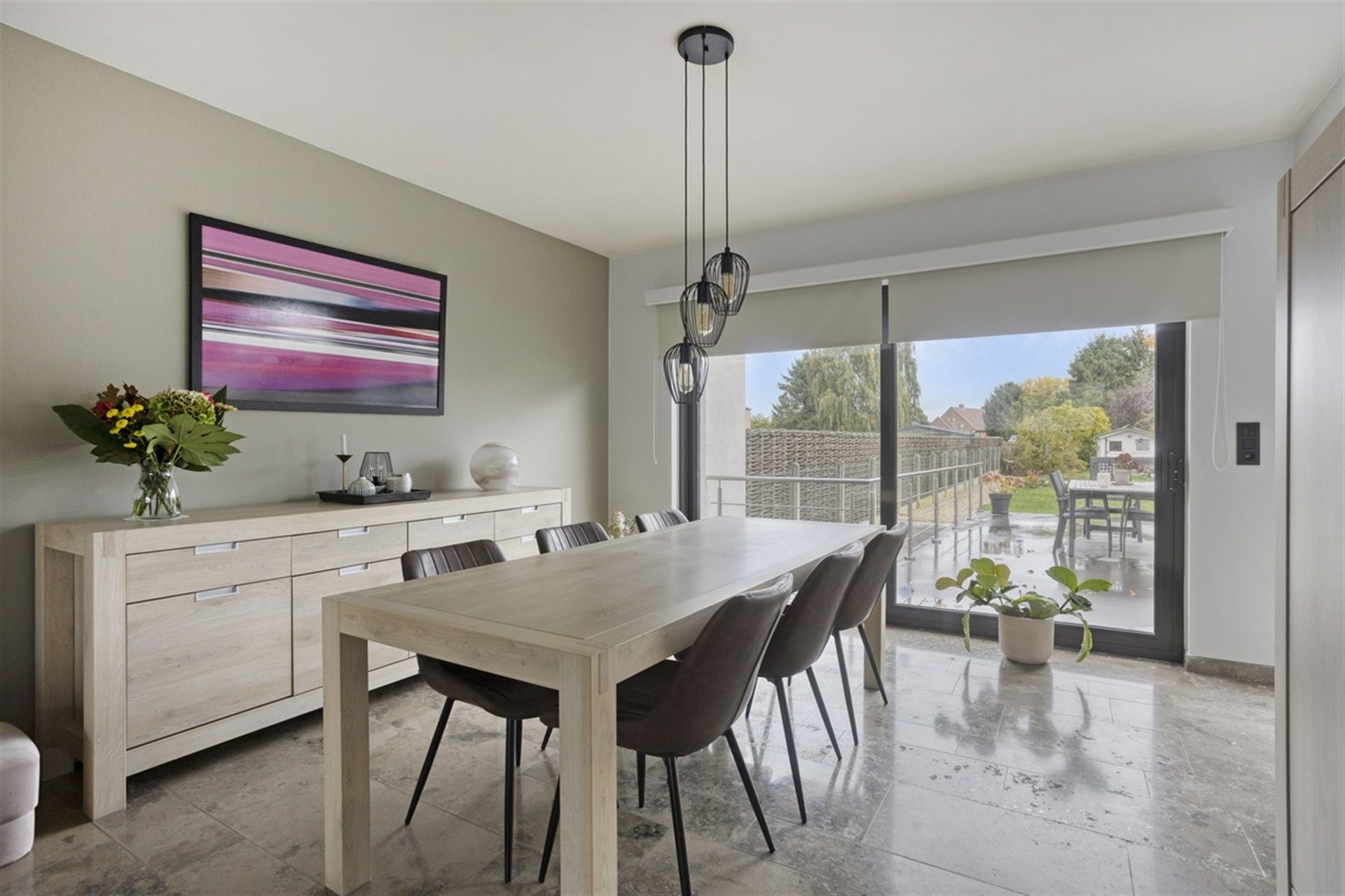 Riante Woning met 4 Slaapkamers foto 6