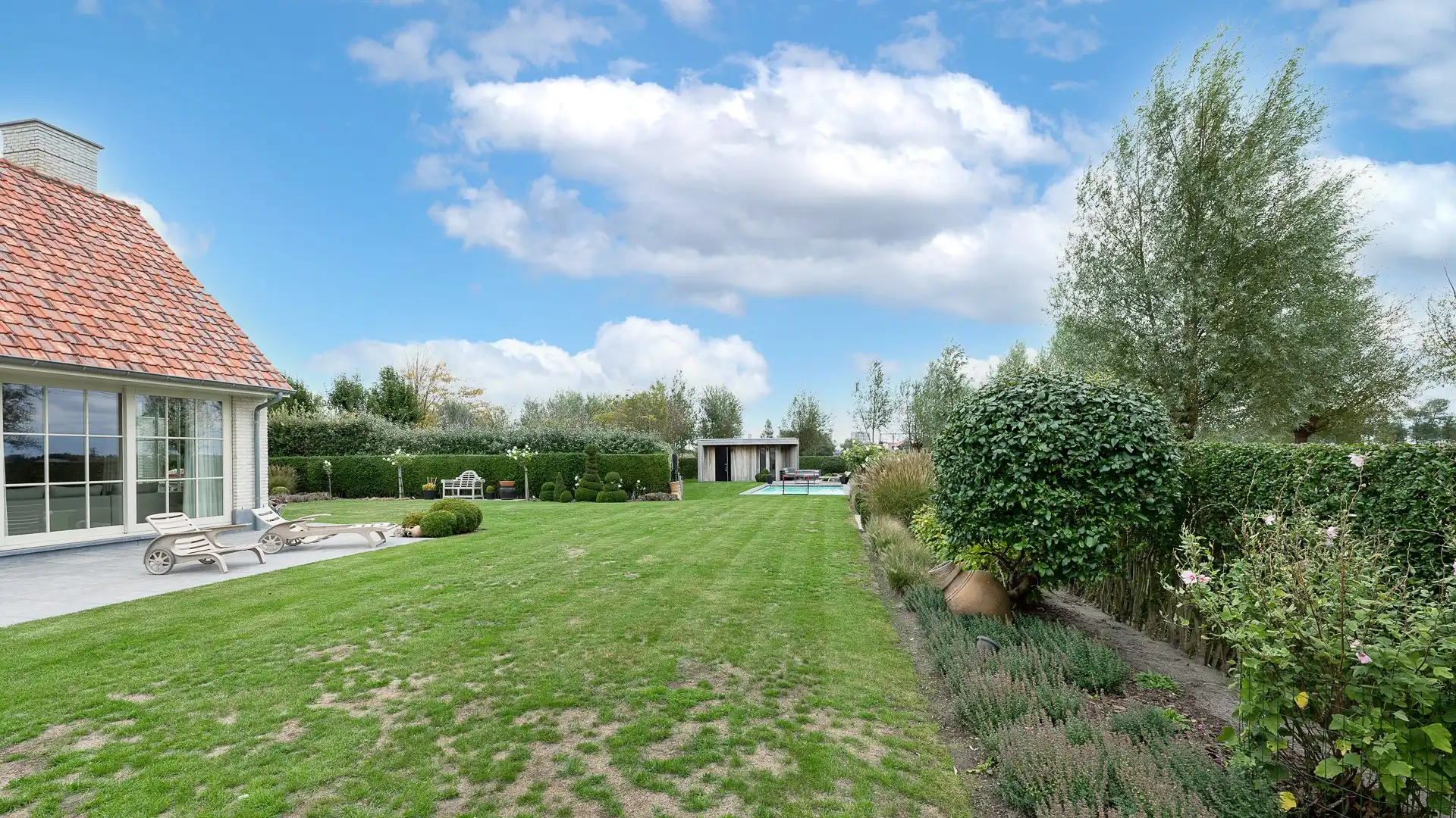 Mooie recente woning rustig gelegen in Knokke, op enkele passen van Duinenwater, de zee en het centrum. foto 26