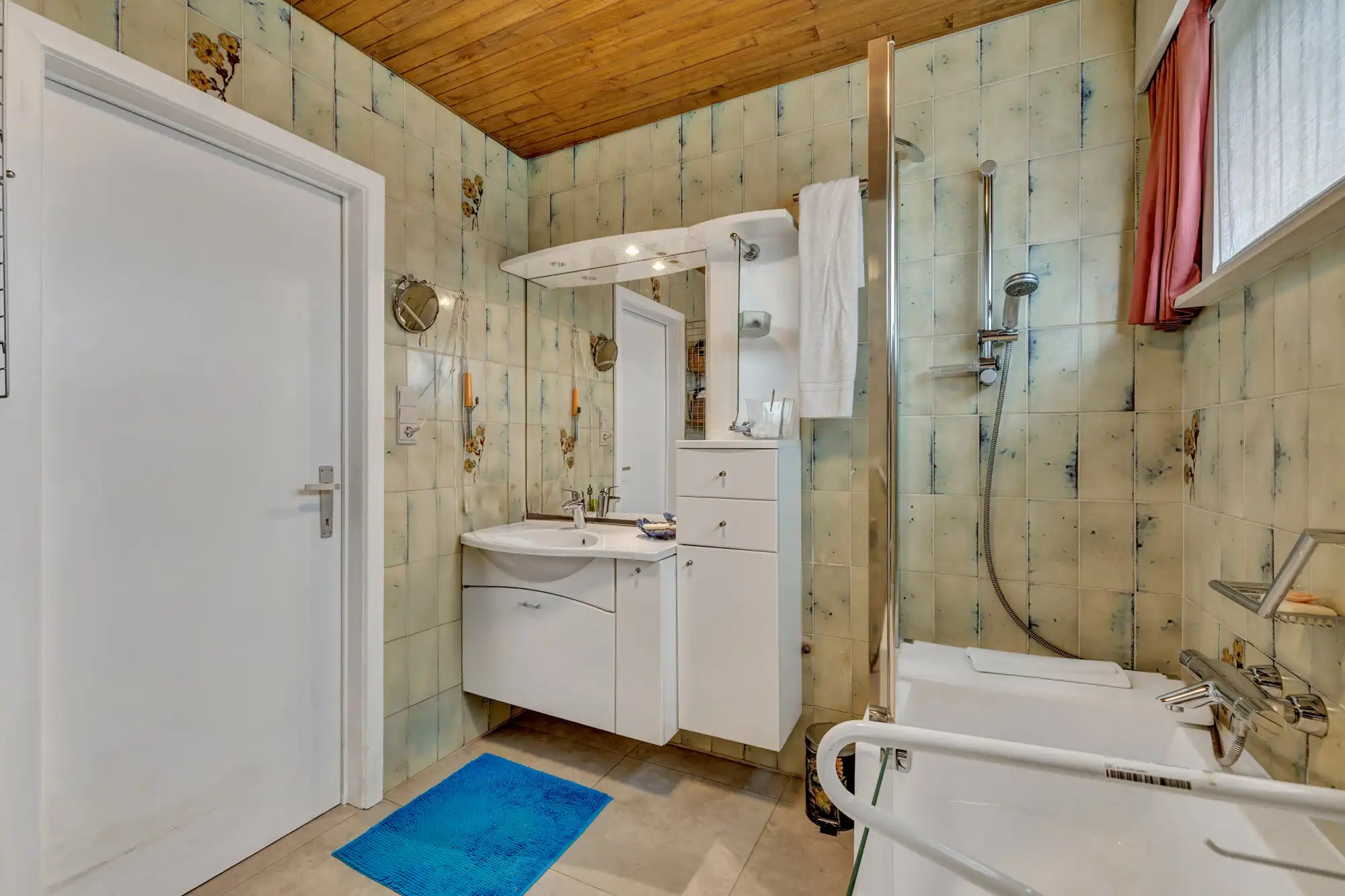 Bungalow met drie slaapkamers in Denderhoutem foto 20