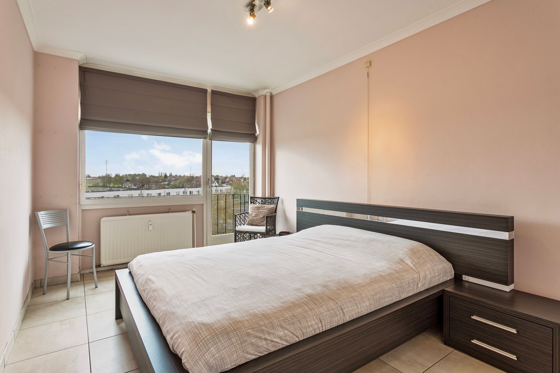 Mooi bemeubeld appartement met 2 slaapkamers foto 9