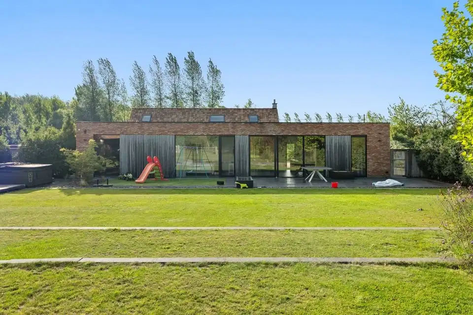 UNIEKE LUXUEUZE VILLA OP EEN PRACHTIG PERCEEL VAN 28A50CA IN SINT-TRUIDEN foto 51