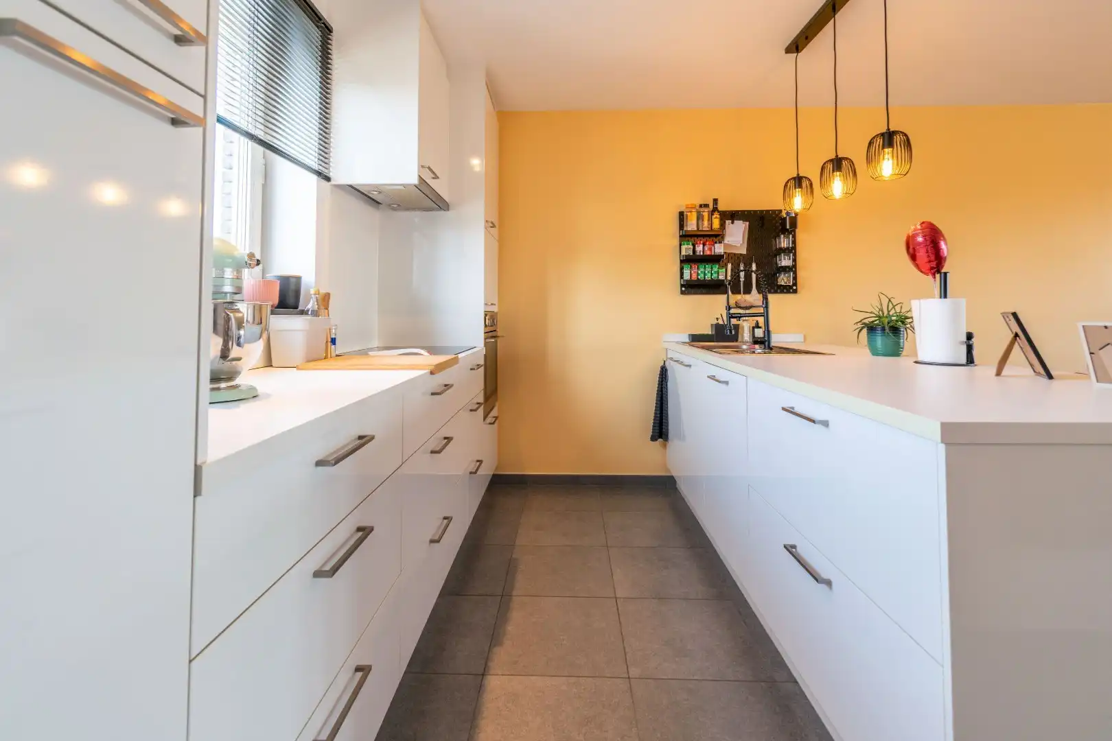Een ruim en perfect onderhouden appartement! foto 13