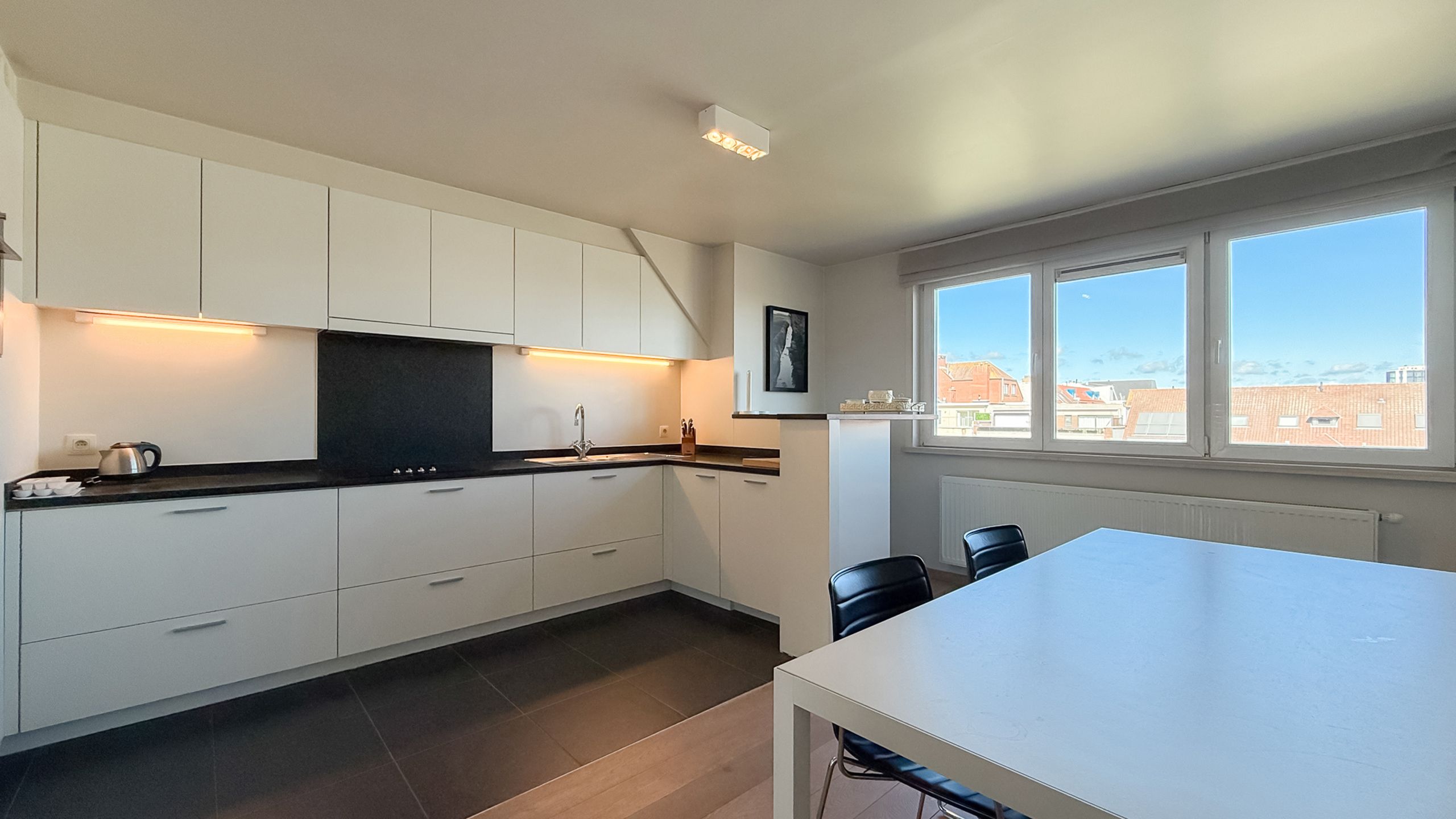 Elegant duplexappartement met zicht op het Ijzerpark... foto 10