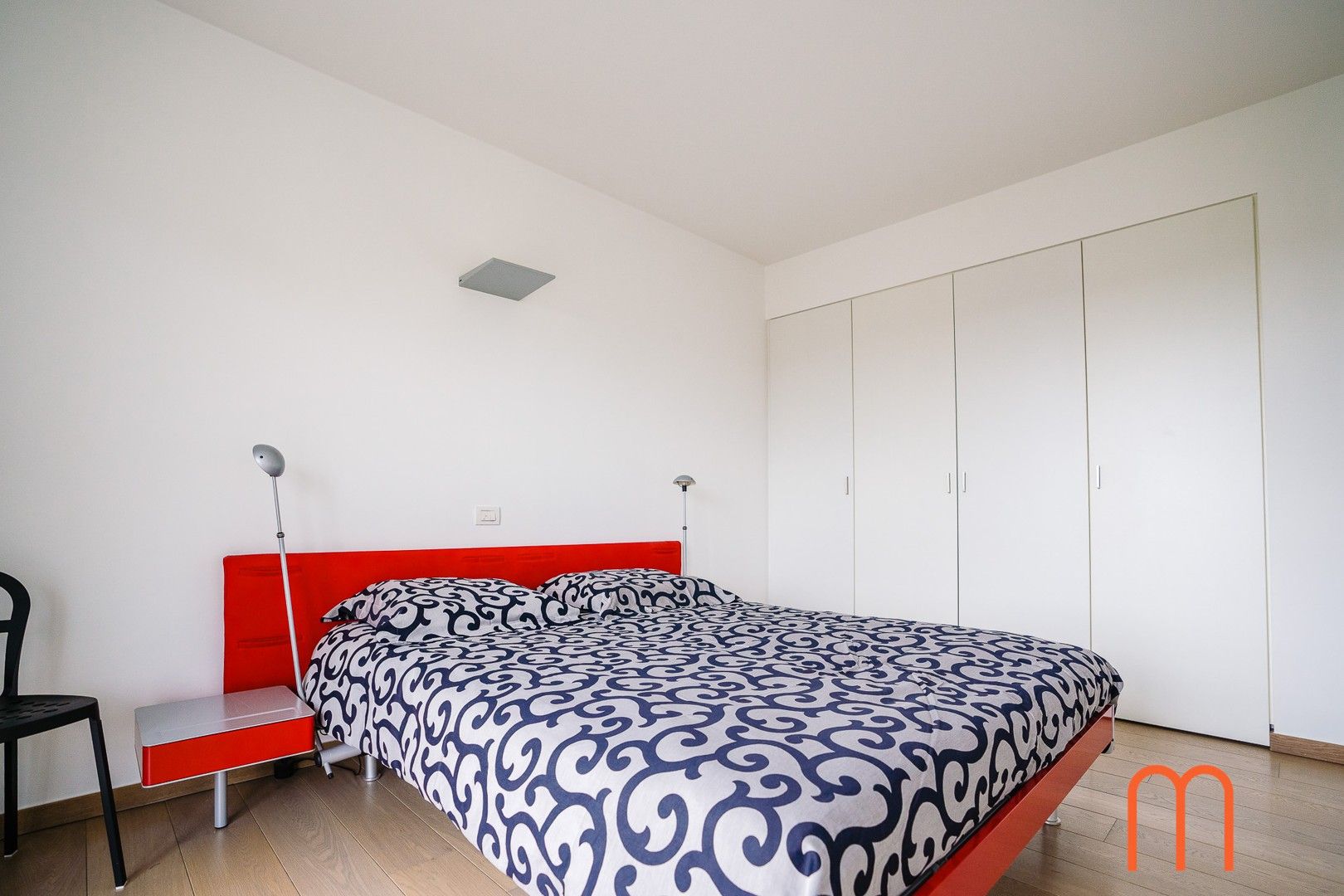 Heel mooi, volledig gemeubeld appartement met uniek zicht op de jachthaven. foto 9