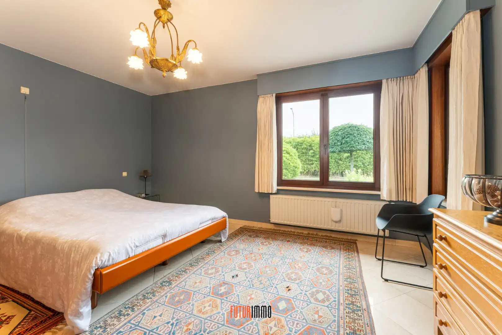Prachtige villa in residentiële woonwijk foto 17