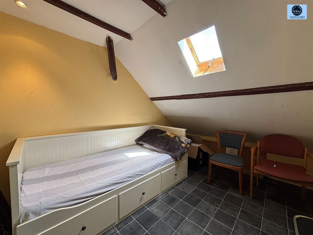 WONING MET 5 SLAAPKAMERS EN STADSTUINTJE. foto 8