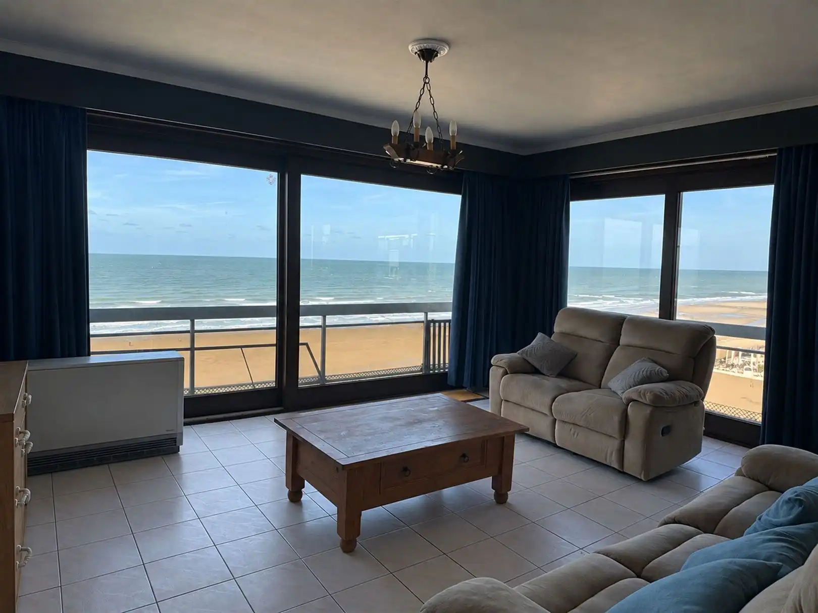 Hoekappartement met frontaal zeezicht foto 3