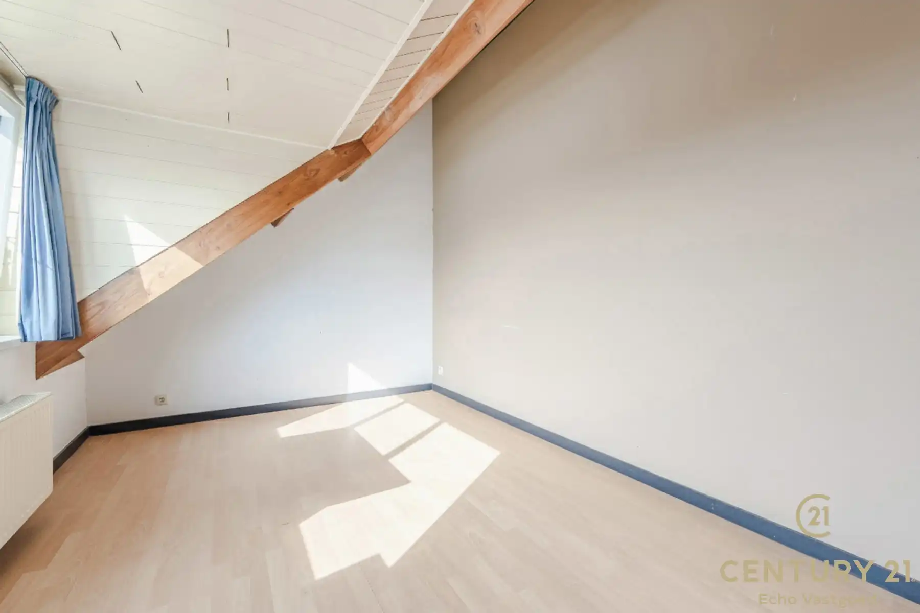 Ruime, gerenoveerde woning met 4 slpk en stadstuin foto 16