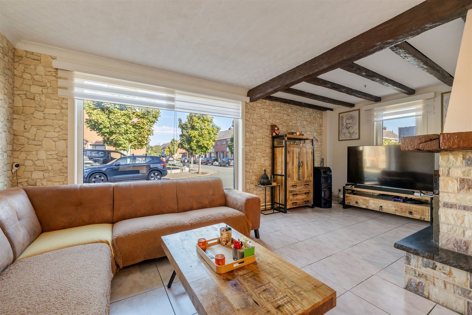 Instapklare gezinswoning met 3 slaapkamers en garage foto 3
