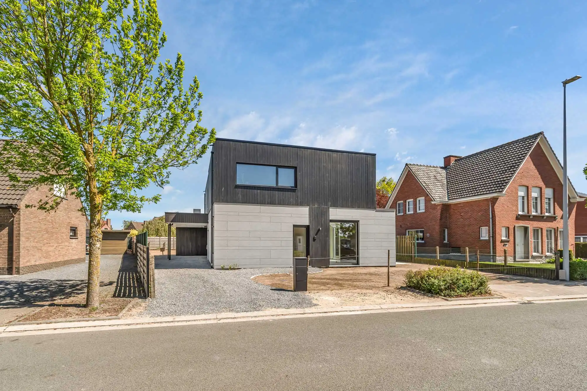 Instapklare, energiezuinige open bebouwing op topligging foto {{pictureIndex}}