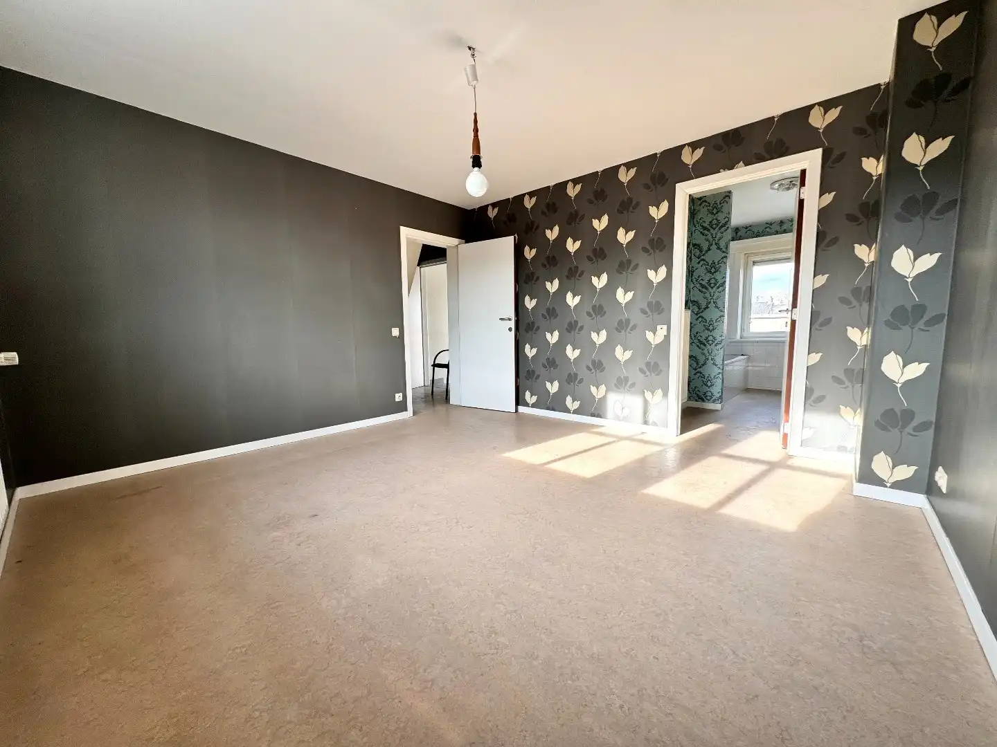 WONING MET 5 SLAAPKAMERS IN HET CENTRUM VAN IEPER foto 9