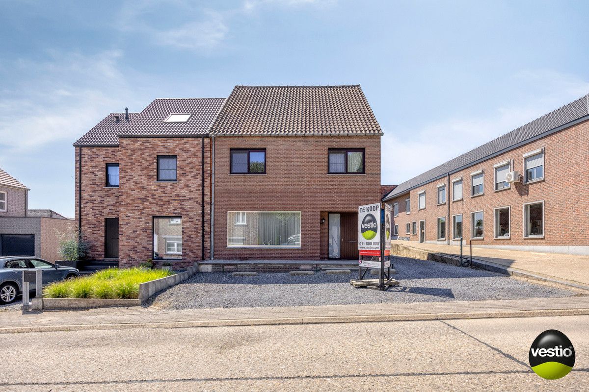 INVESTERINGSPAND MET 2 VERHUURDE APPARTEMENTEN TE RIJKHOVEN. foto 24