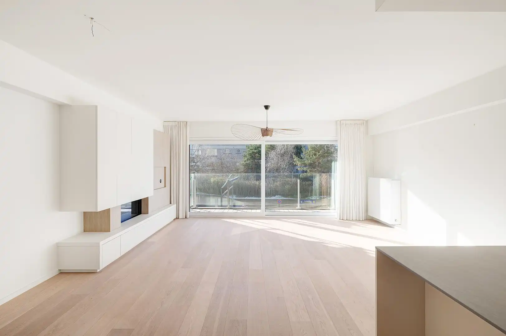 Instapklaar appartement, in het commerciële centrum van Knokke en vlakbij de zee. foto 4