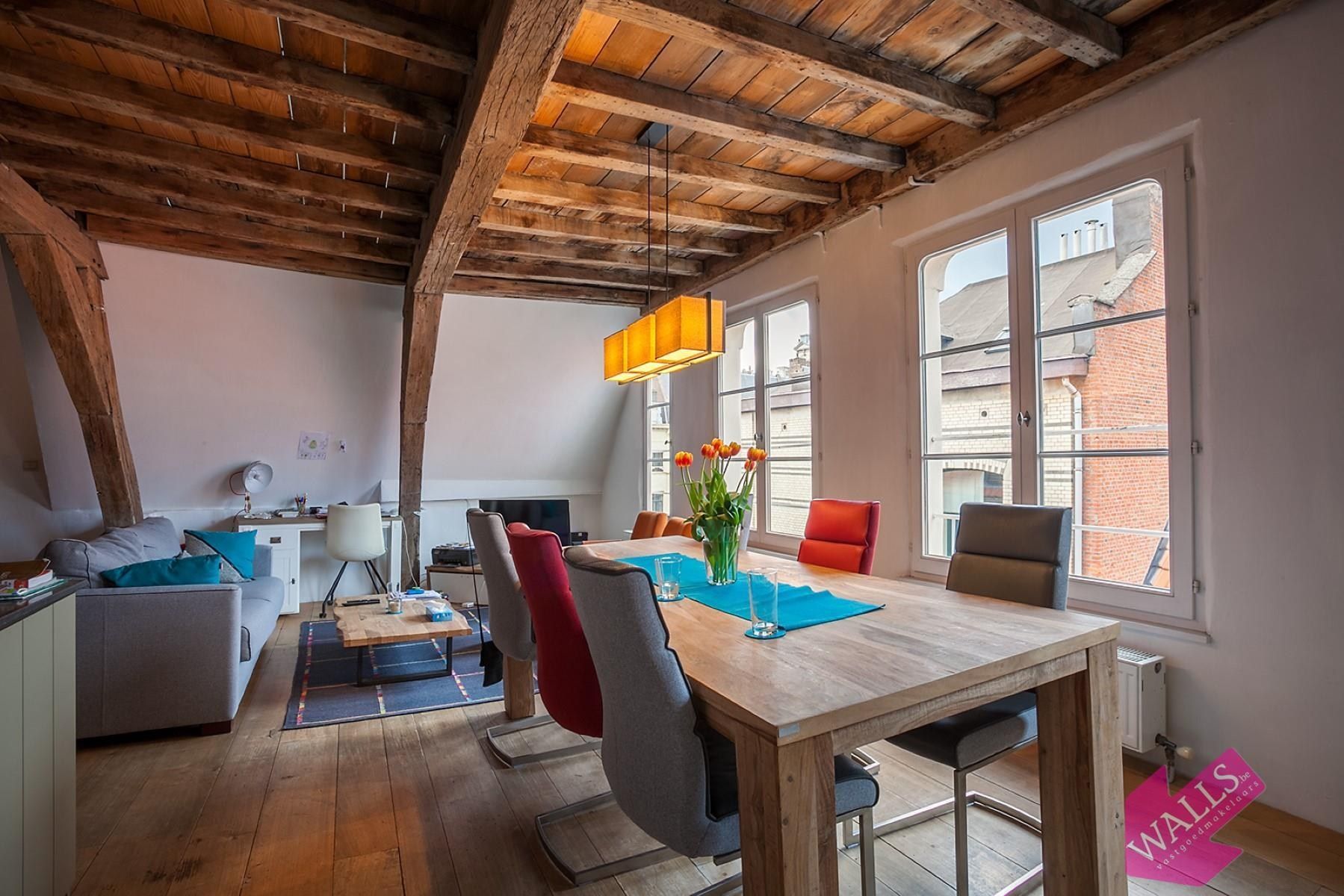 Super charmant duplex appartement op toplocatie foto {{pictureIndex}}