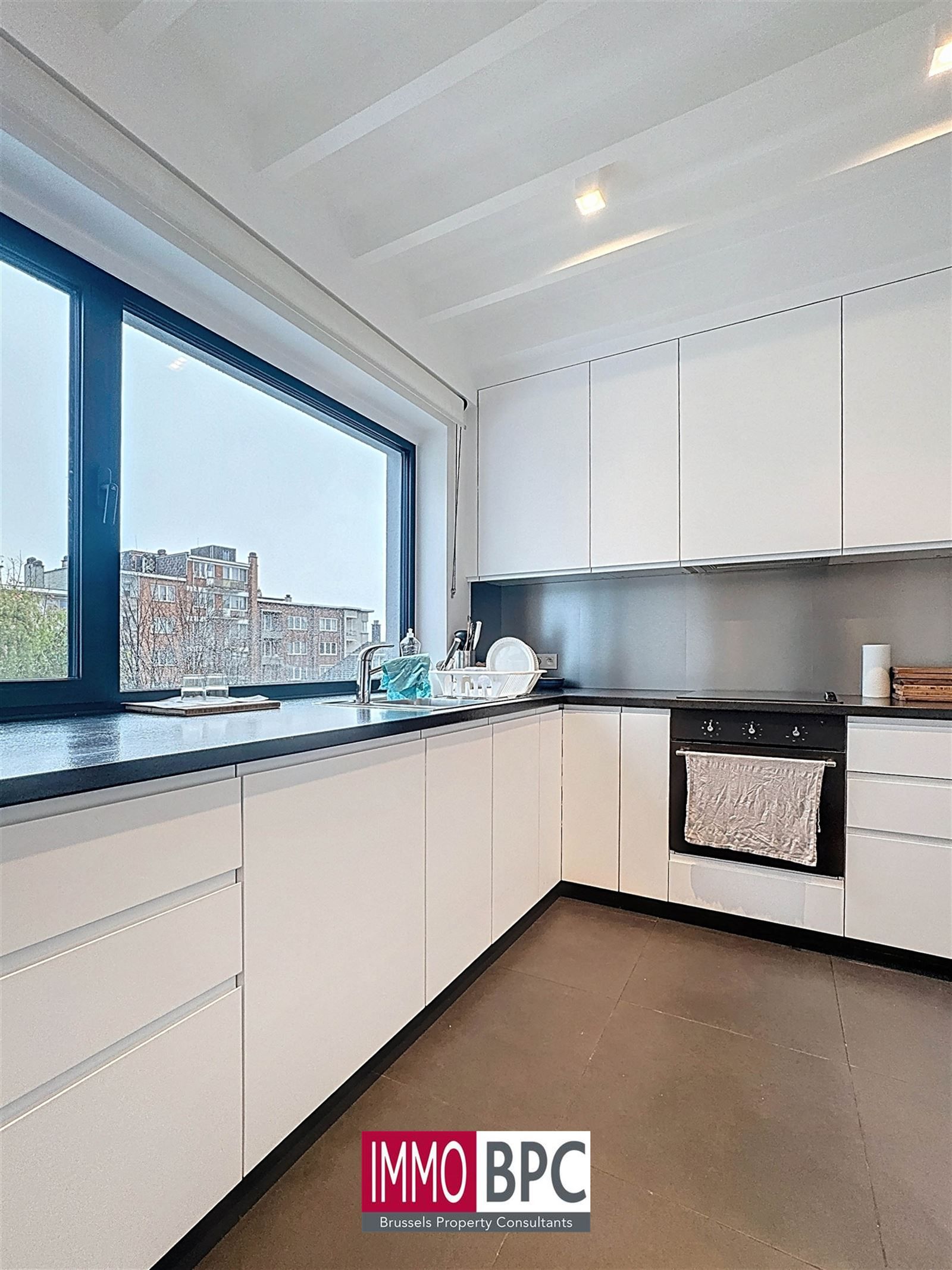 UITZONDERLIJKE MODERNE OPBRENGSTEIGENDOM IN GANSHOREN – 595 m² WOONOPPERVLAKTE foto 35