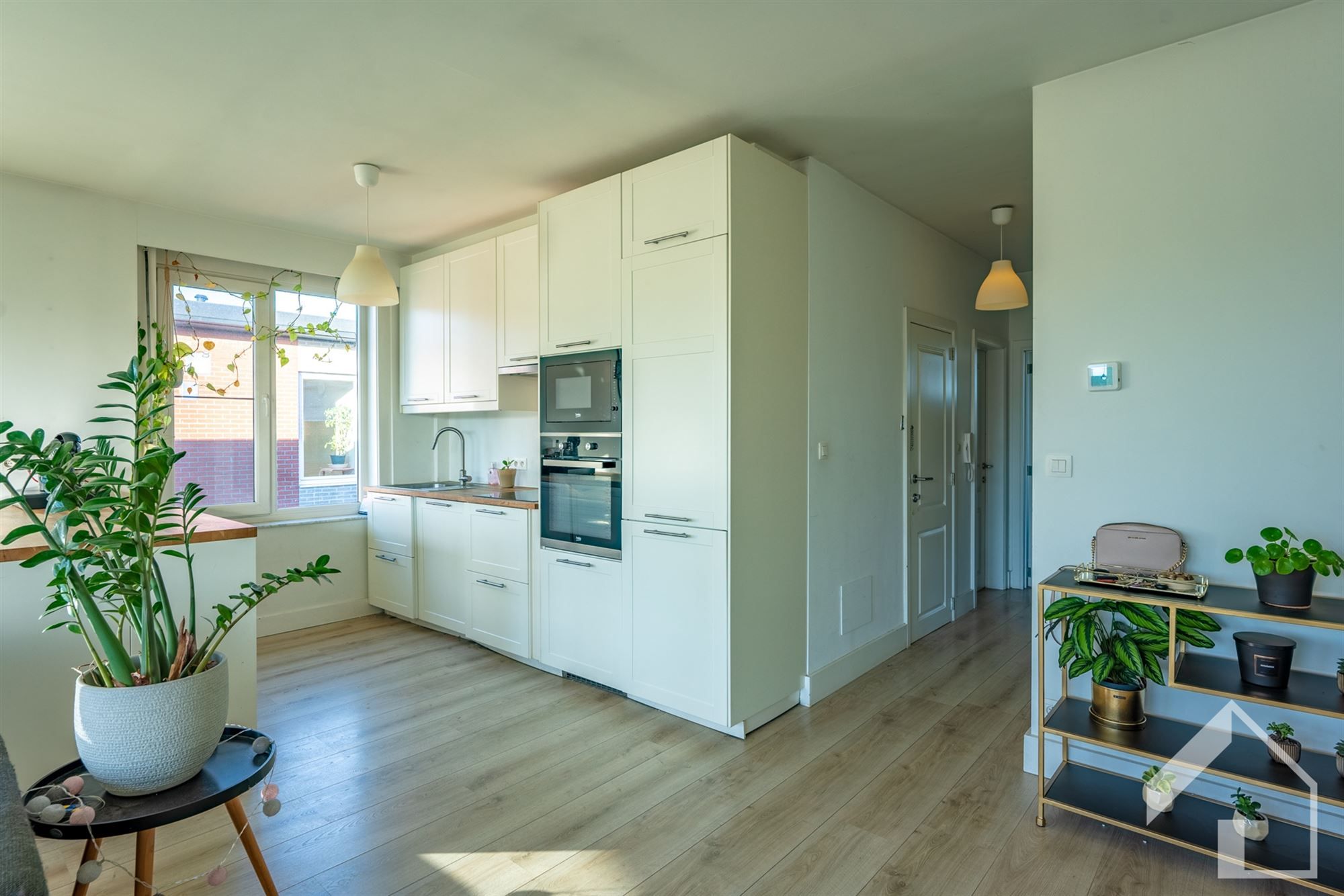 2-slaapkamerappartement met garagebox en tuin foto 7