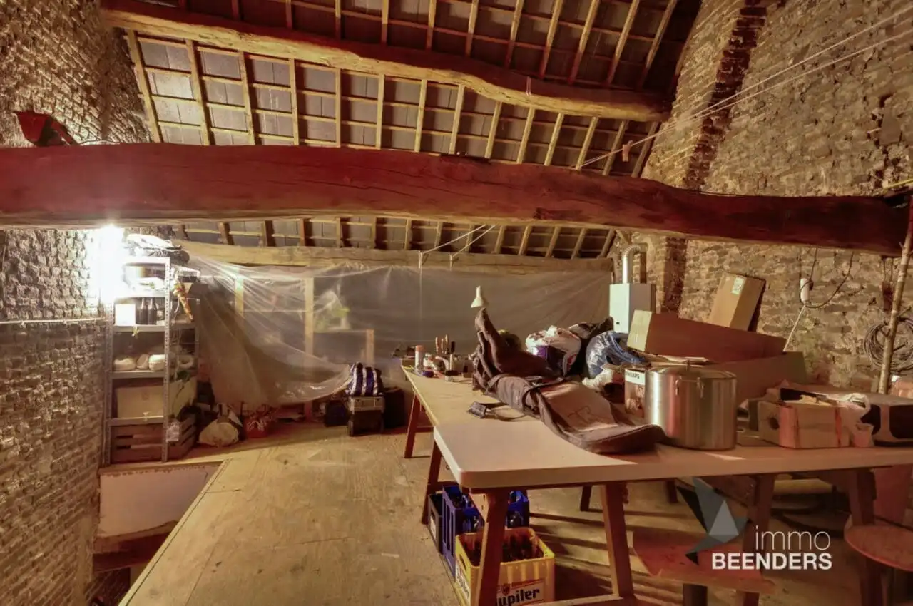 Verhuurd handelspand met duplex foto 16