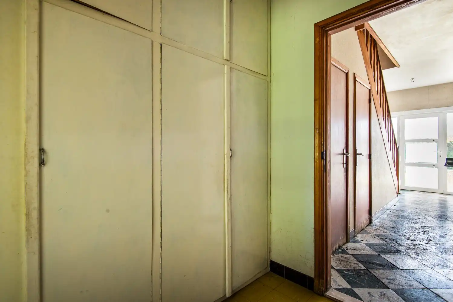 Te renoveren woning met karakter op toplocatie in Borsbeek. foto 7